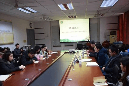 说明: E:\桂恒俊辅导员工作\其它\新闻\威尼斯9499登录入口新闻部：选调生之路  华农人在基层\威尼斯9499登录入口新闻部：选调之路 华农人在基层\2.jpg